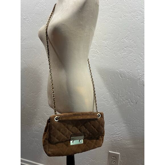 Michael Kors Quilted Suede Shoulder Bag with Gold Chain Strap Brown - Picture 7 of 13